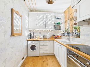 Kitchen- click for photo gallery